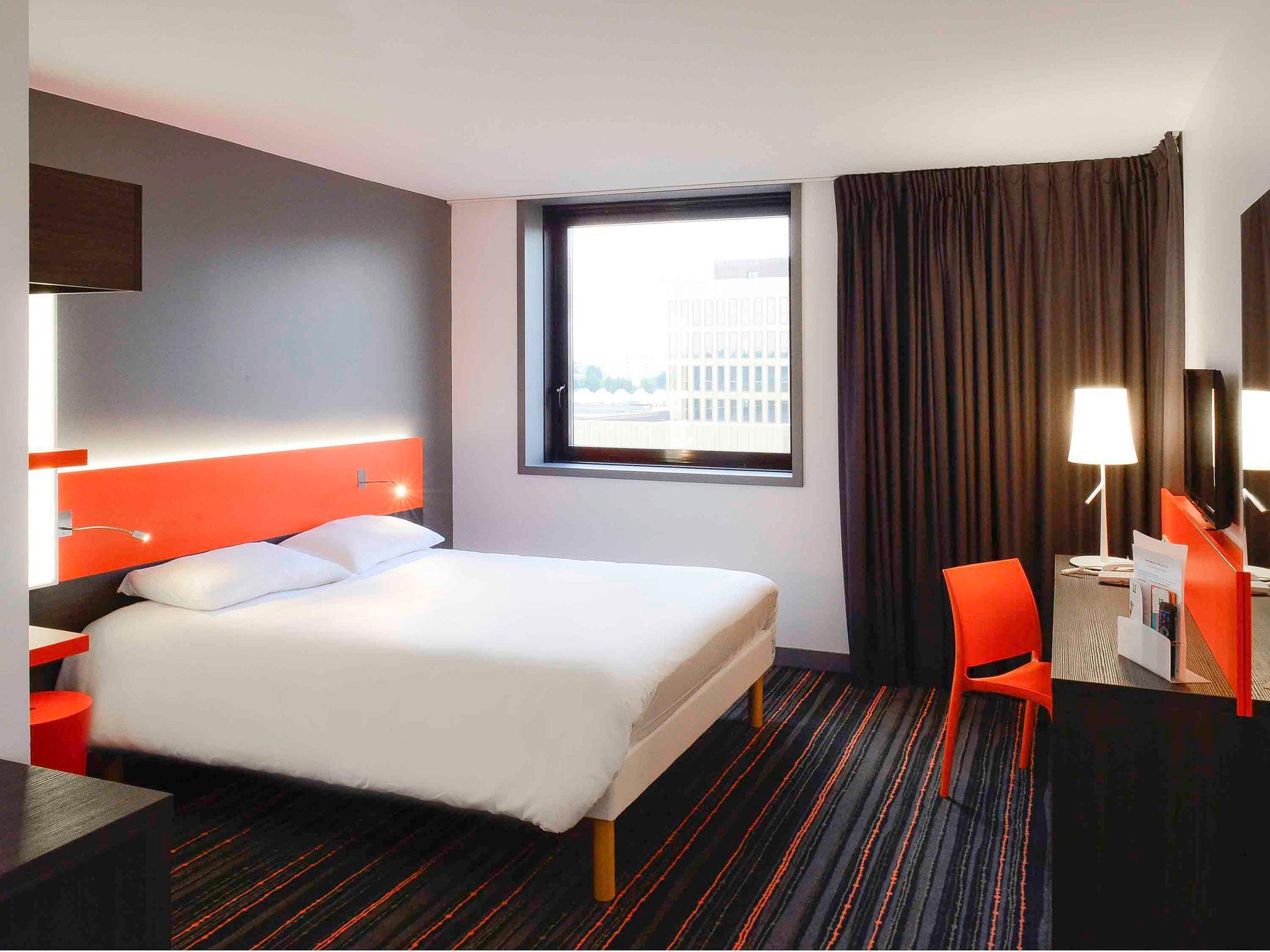 Готель Ibis Styles Caen Centre Gare Екстер'єр фото