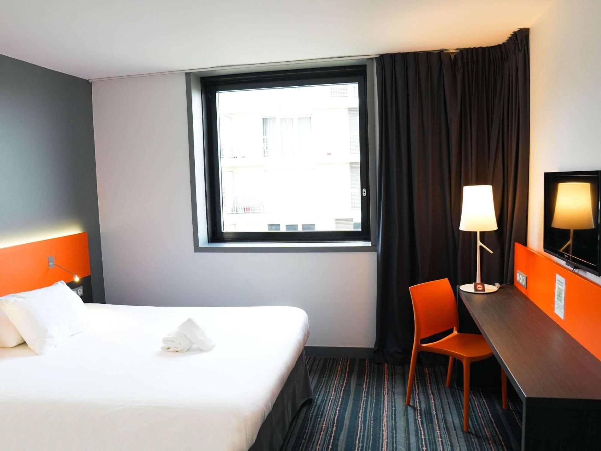 Готель Ibis Styles Caen Centre Gare Екстер'єр фото