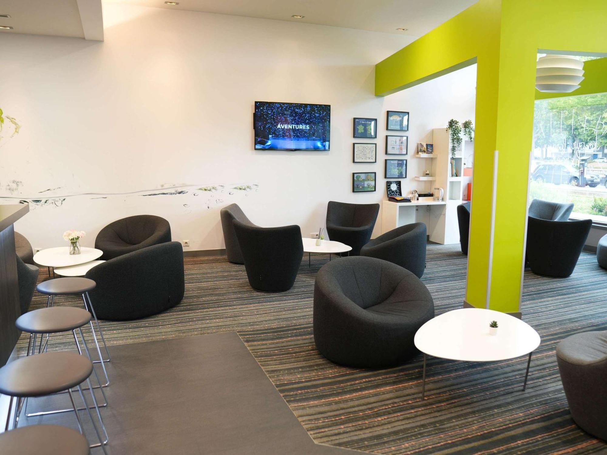 Готель Ibis Styles Caen Centre Gare Екстер'єр фото