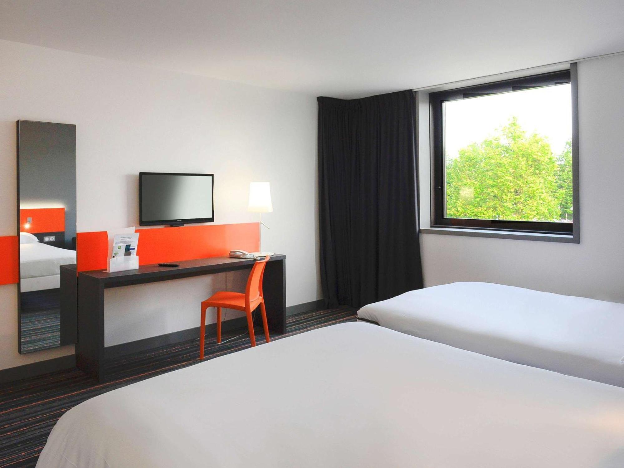 Готель Ibis Styles Caen Centre Gare Екстер'єр фото
