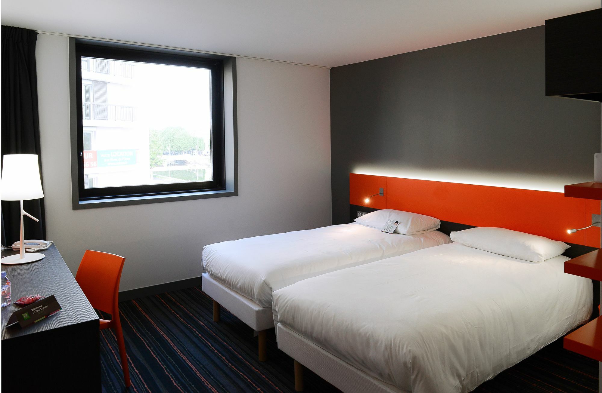 Готель Ibis Styles Caen Centre Gare Екстер'єр фото